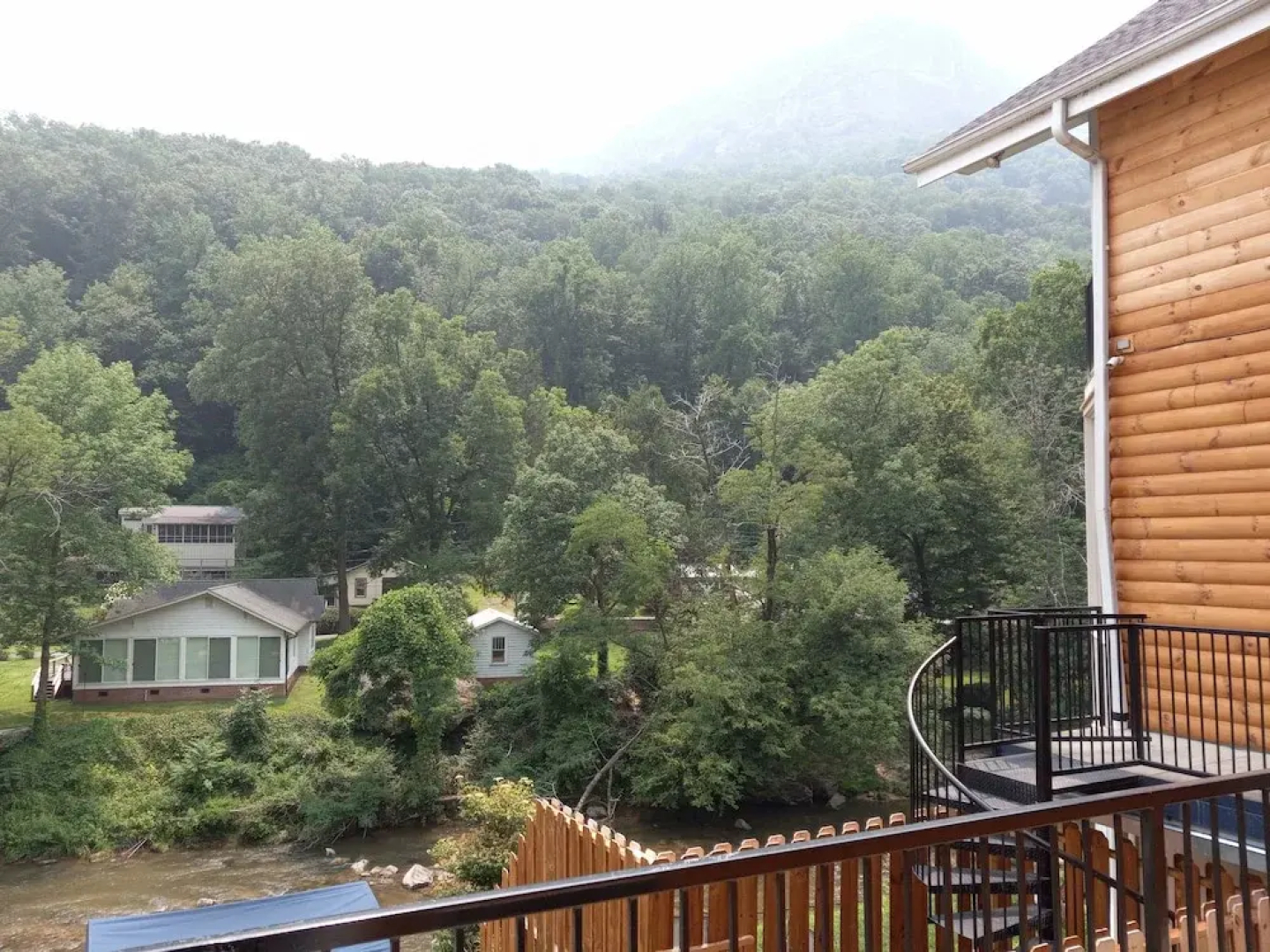The Carter Lodge On The River