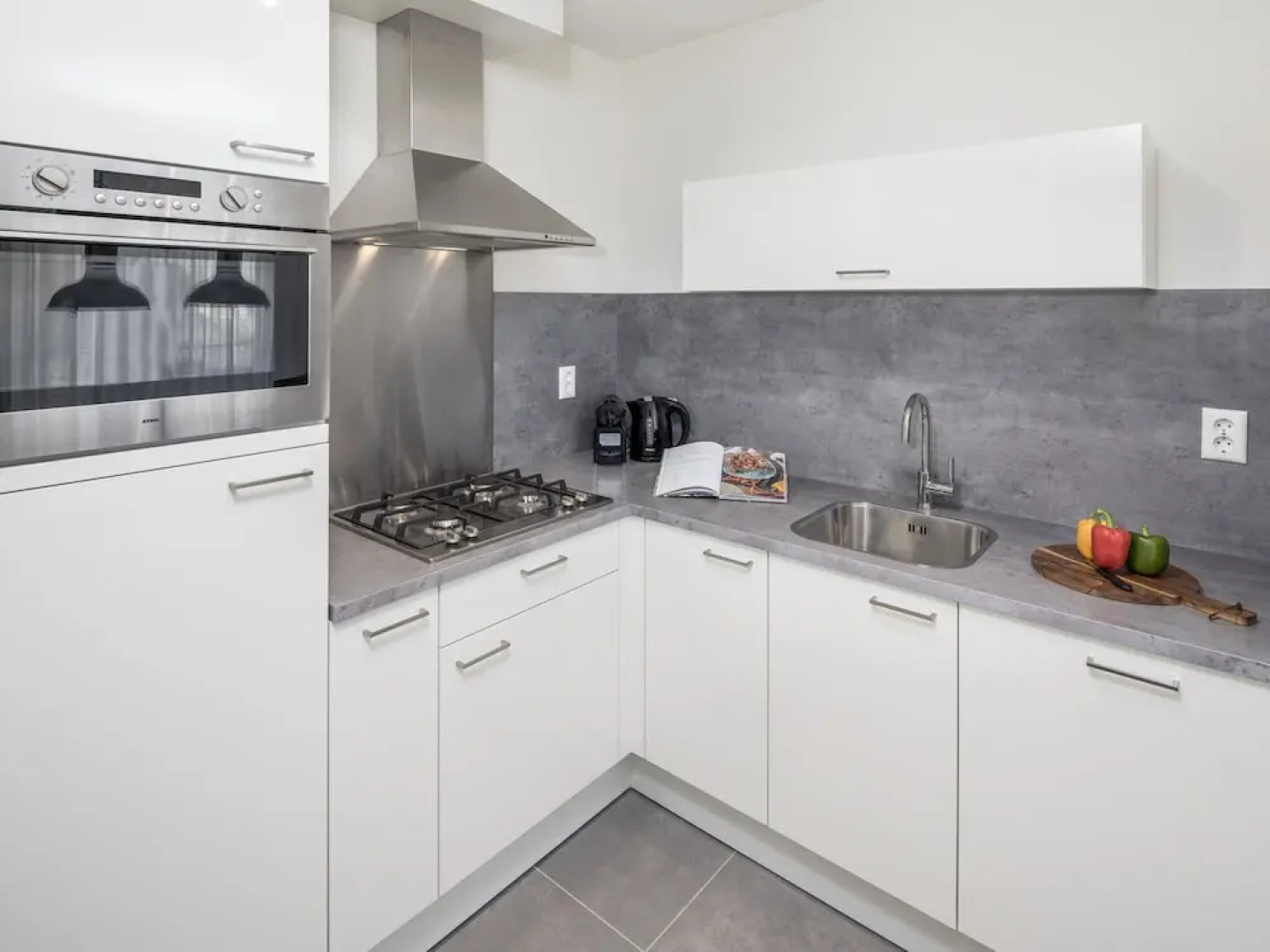 Villa Near Nieuwvliet Beach With Sauna