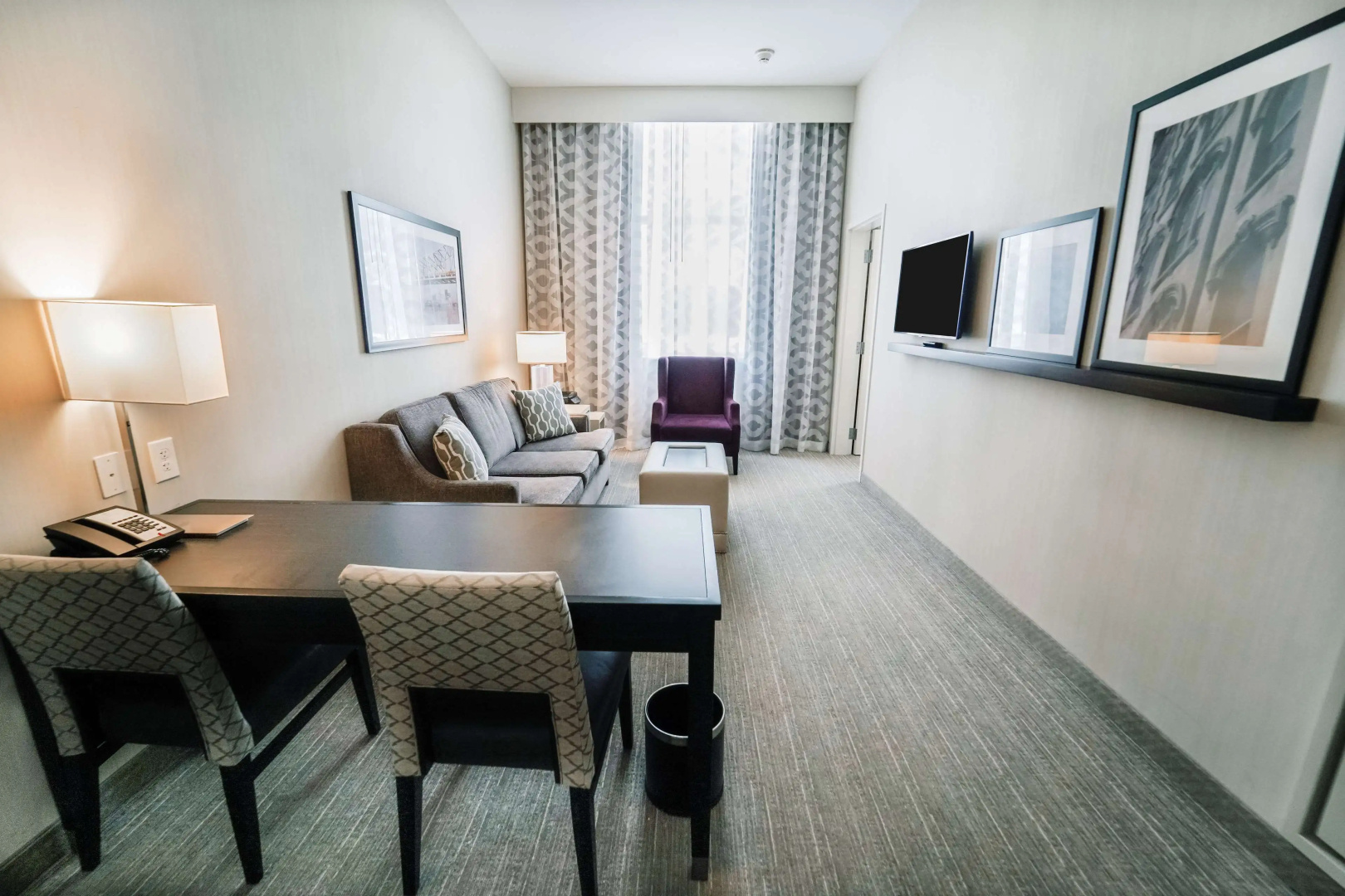Embassy Suites Louisville Downtown