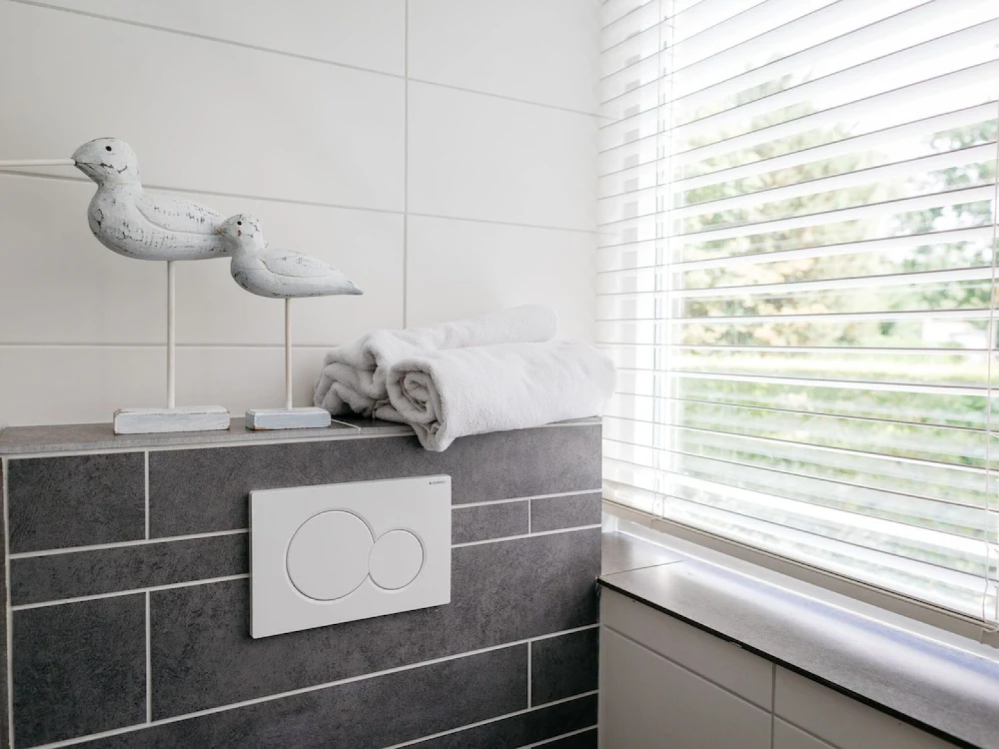 Charming Holiday Home in Burgh-Haamstede near Beach