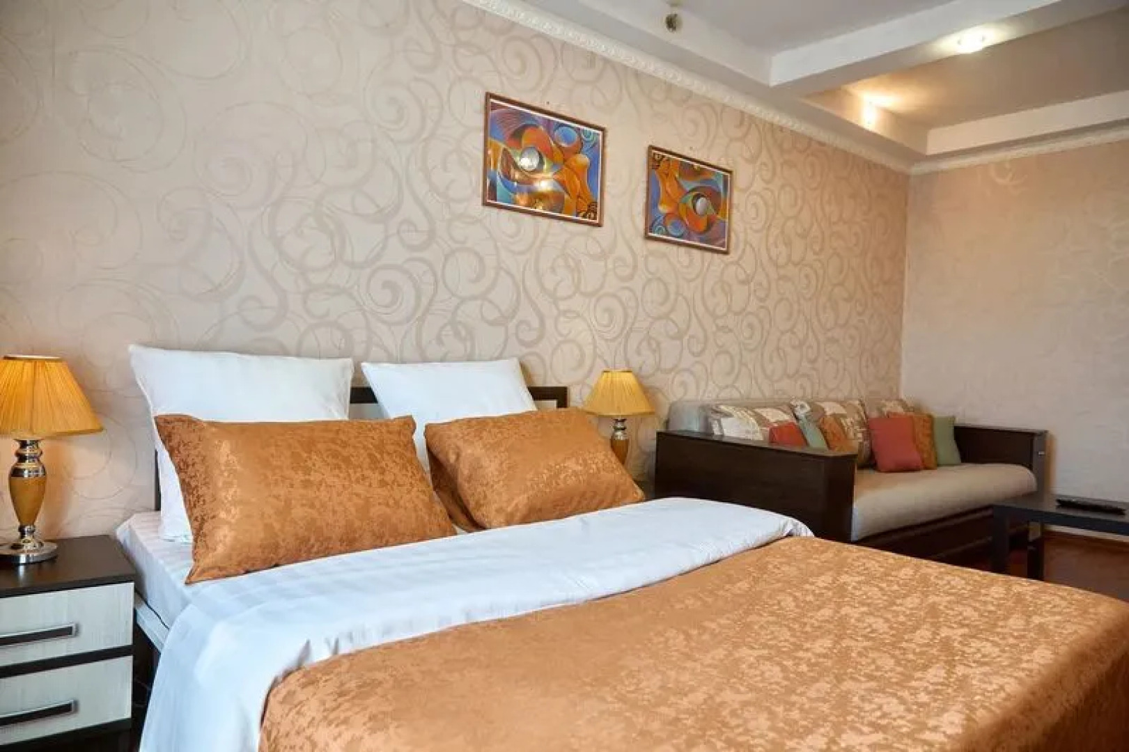 Pyat Zvezd  na ul. Truda, d. 24