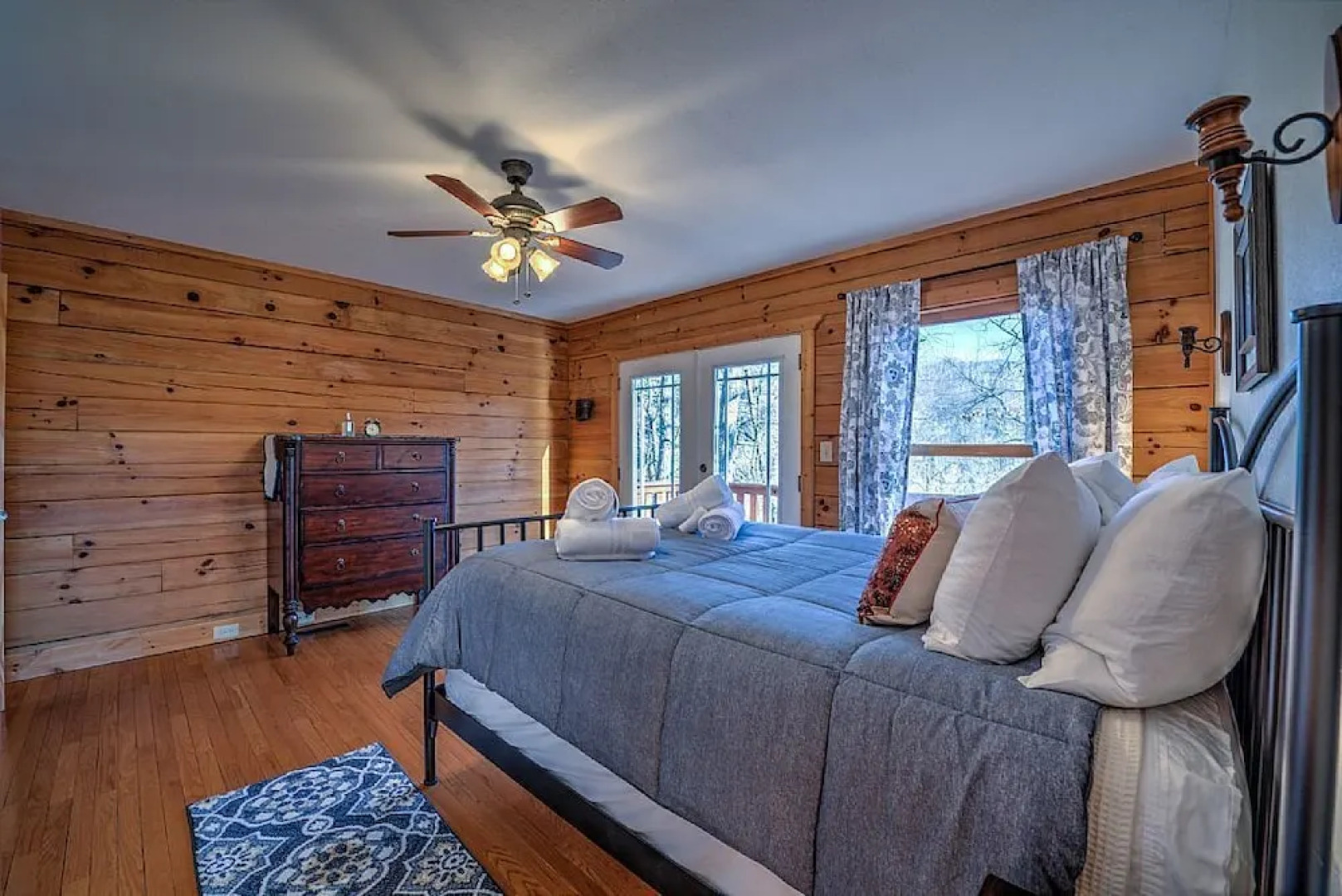 Sunrise Ridge - 3 Br Cabin