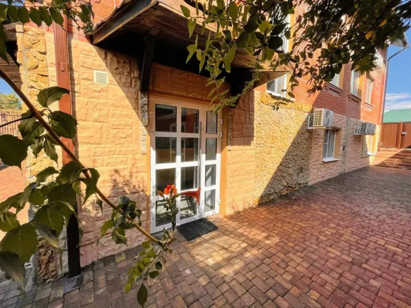 BRUSNIKA Guest house