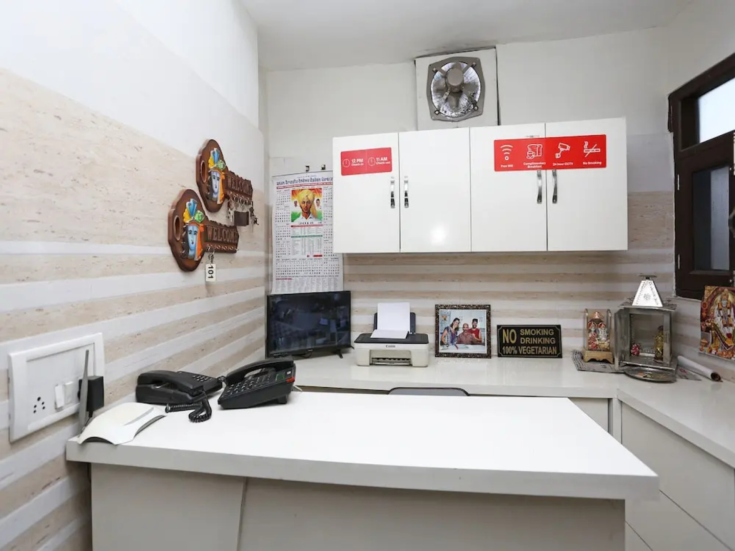 OYO 14971 C D Guest House