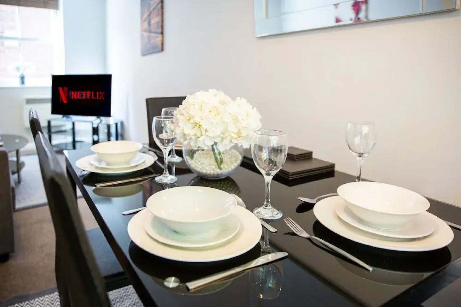 Velvet 2-bedroom Apartment, Brewery Road, Hoddesdon