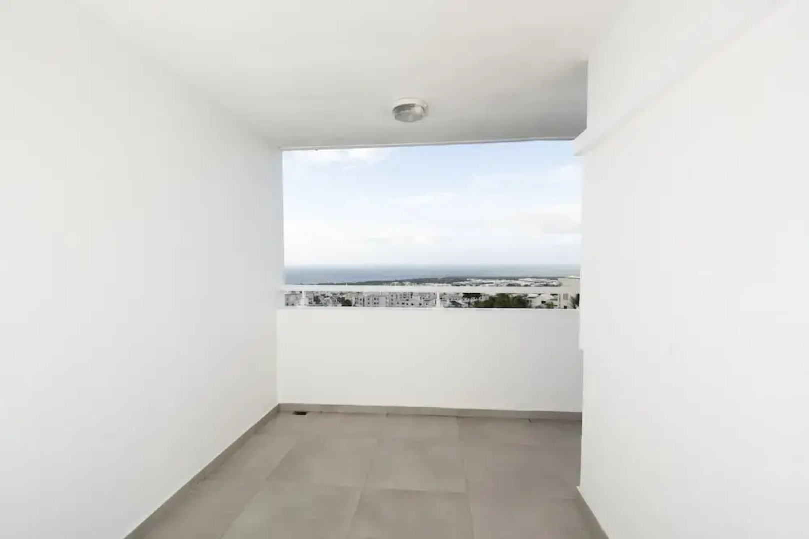 T4 CozyLodge 70m2 - Rénové – 10’ de l'aéroport