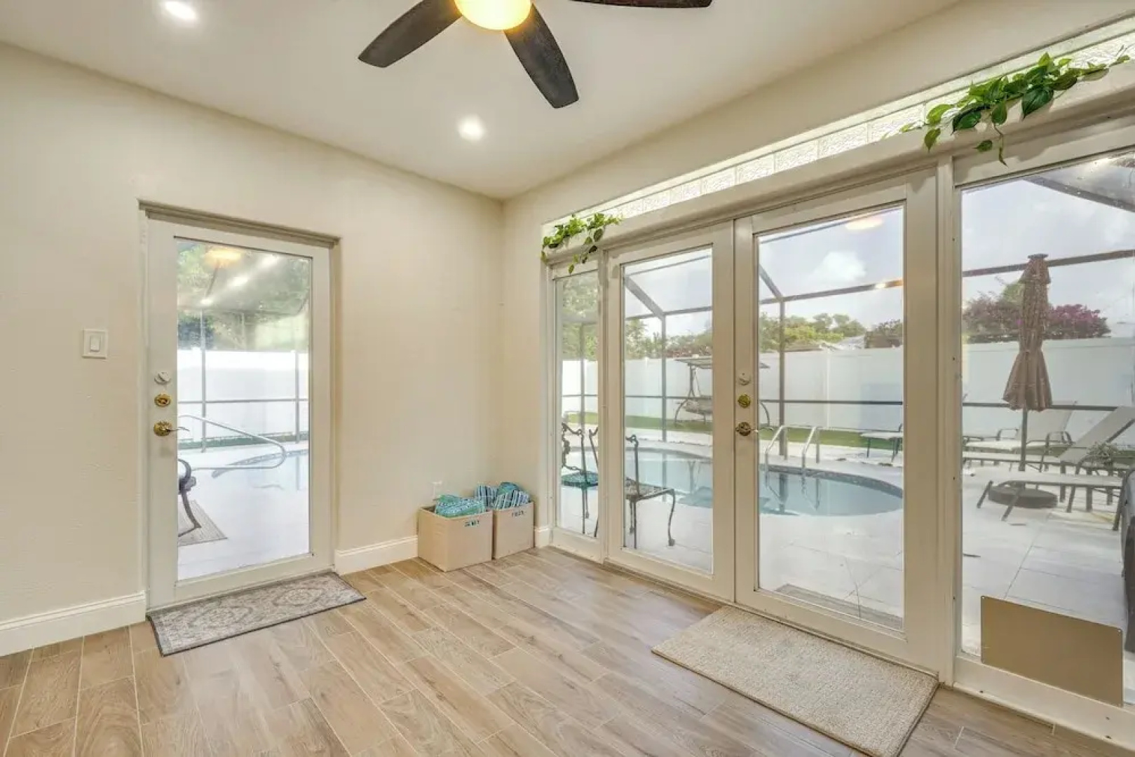 Backyard Oasis: Fort Lauderdale Home Near Beach