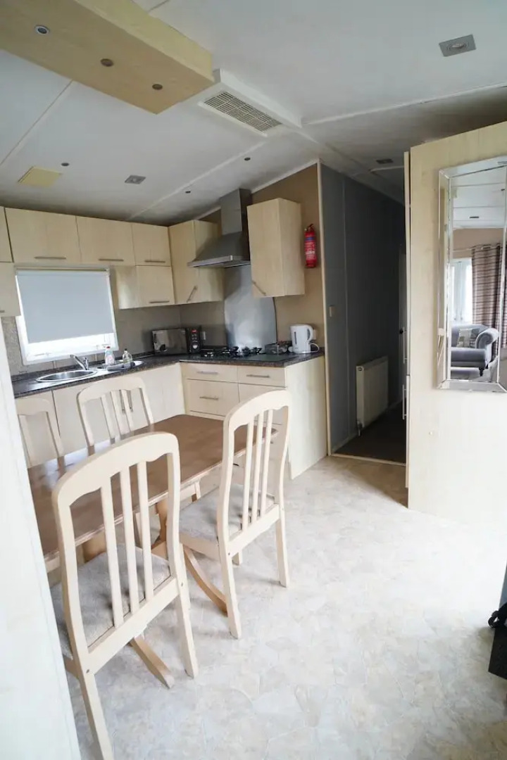 8 Berth Caravan at Manor Park Hunstanton Free Wifi