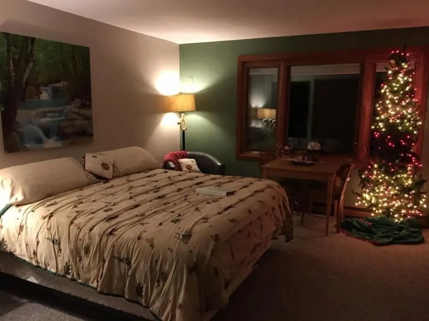 Valhalla Hillside Inn