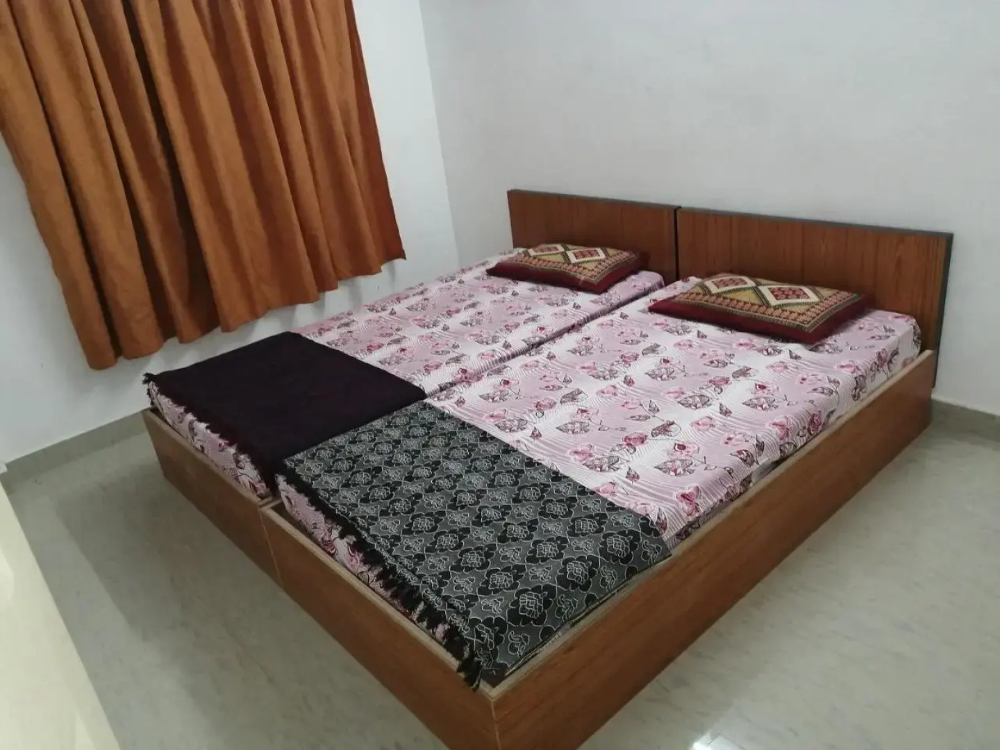 B&B Apartments by OYO Rooms