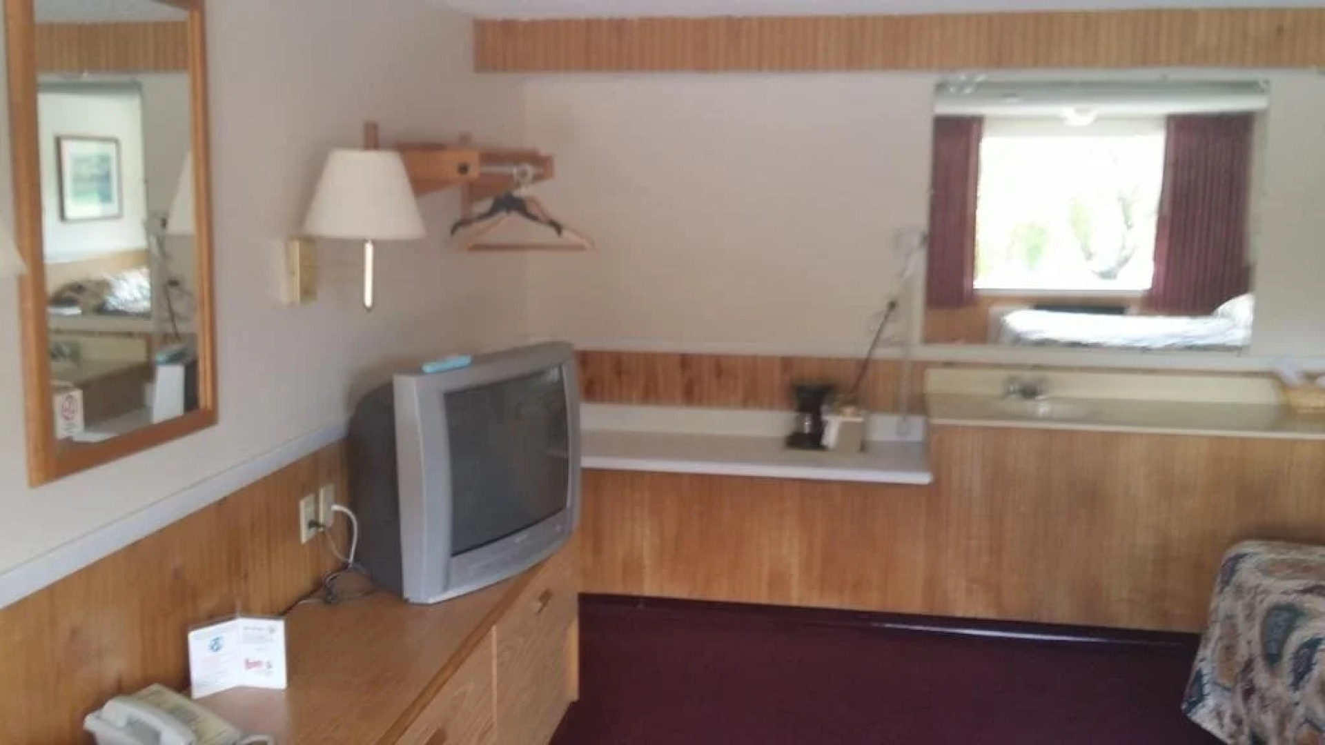 El Camino Motel - Cherokee