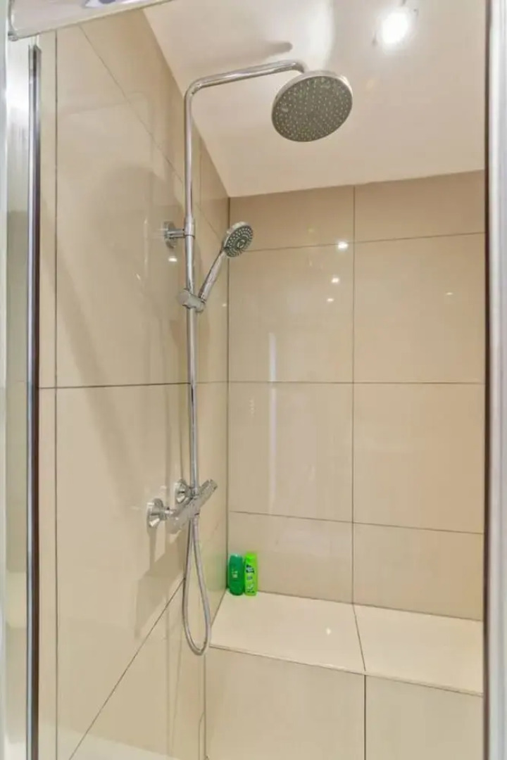 Large 5BR Home in Bedford Ideal for big Groups