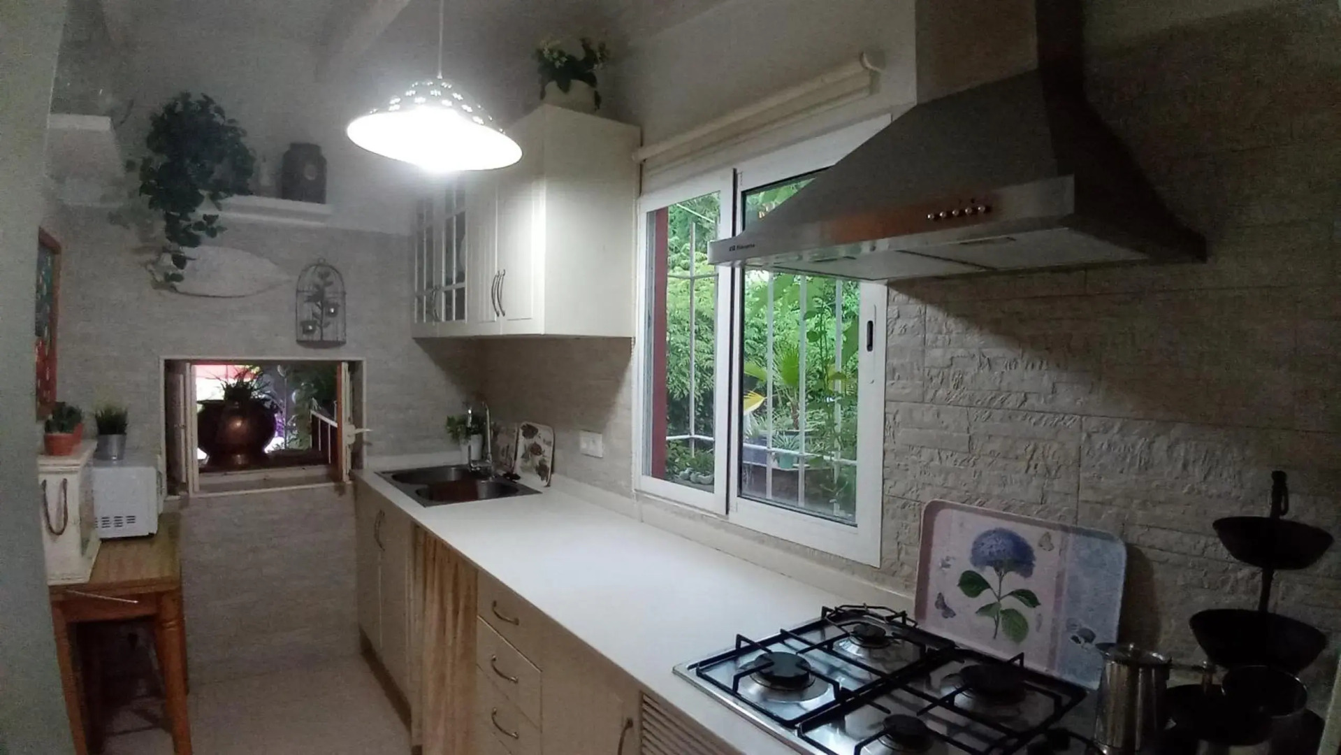 Casa con jardín frente Playa de Burriana