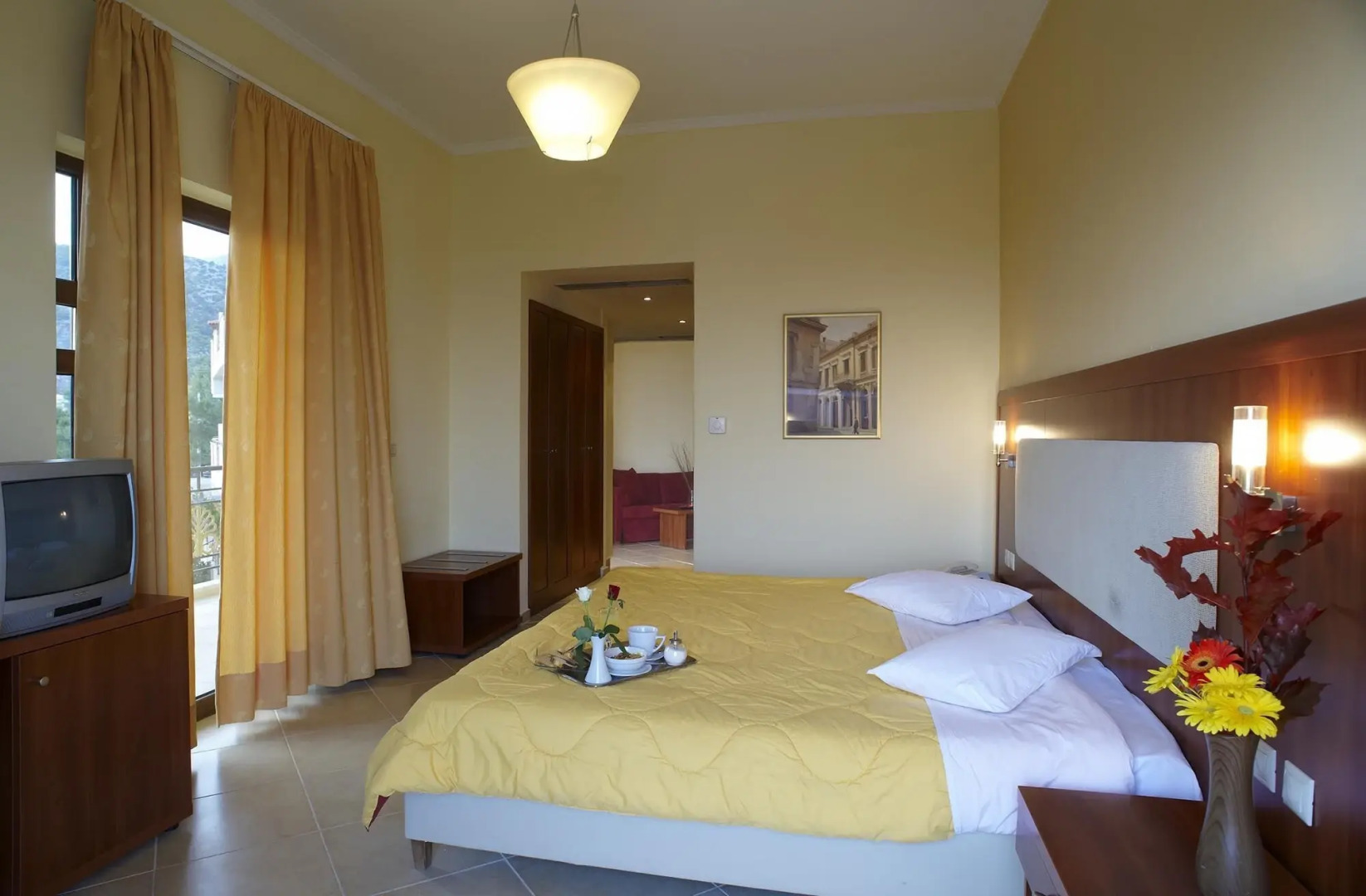 Parnis Palace Hotel Suites