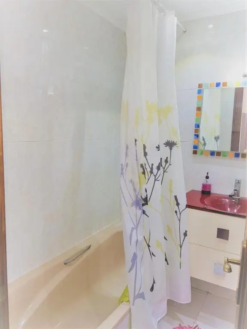 HABITACIONES CON WC PROPIO, COCINA COMPARTIDA Sopela LBI217