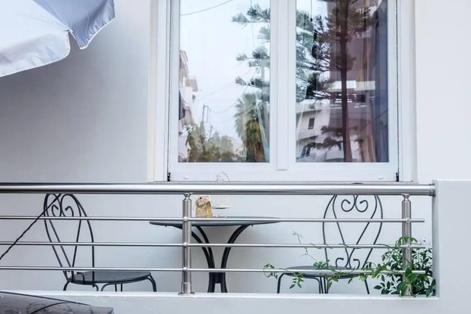 Eliora Studio & Aelia Apartment