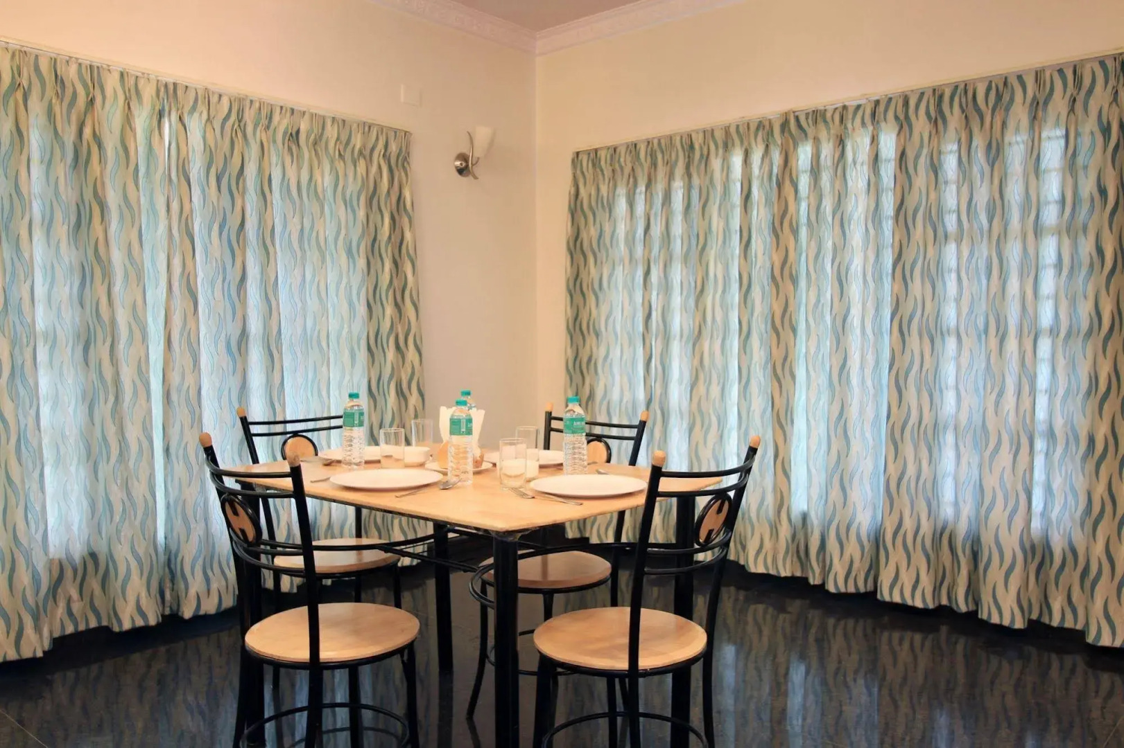 Orange Suites Airport Transit Stay