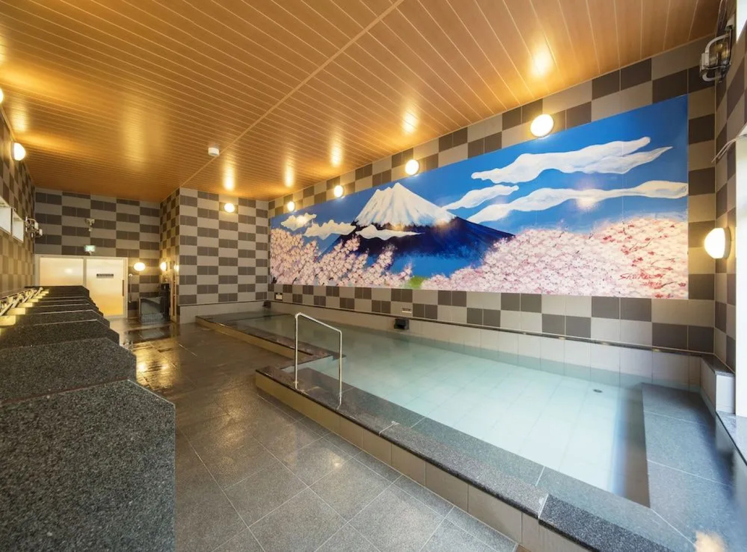 Aoshima Fisherman'S Beachside Hostel & Spa
