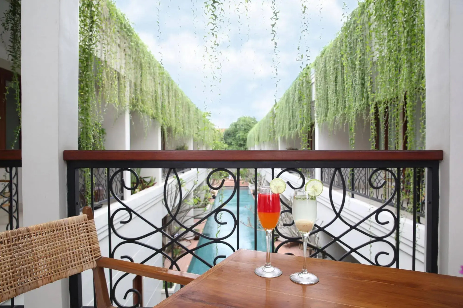 Seminyak Lagoon All Suites Hotel