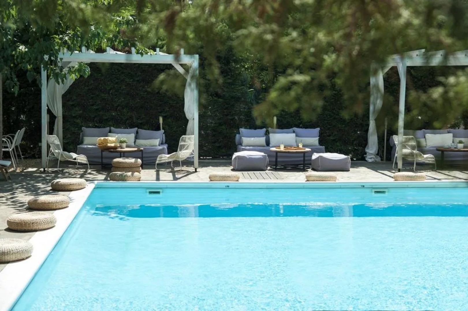 Sea View Cityscape Hotel