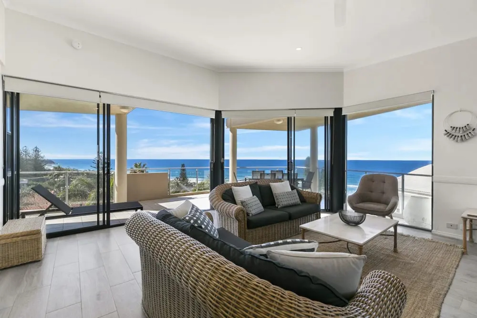 Breathtaking views of Sunshine Beach - Unit 7/21 Park Crescent
