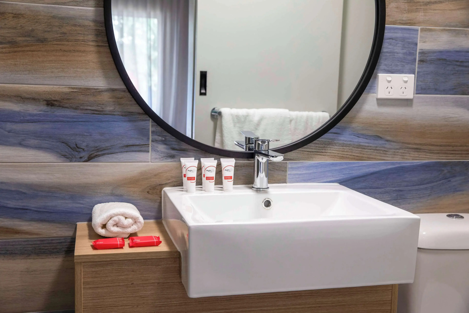 Nightcap at Marine Hotel