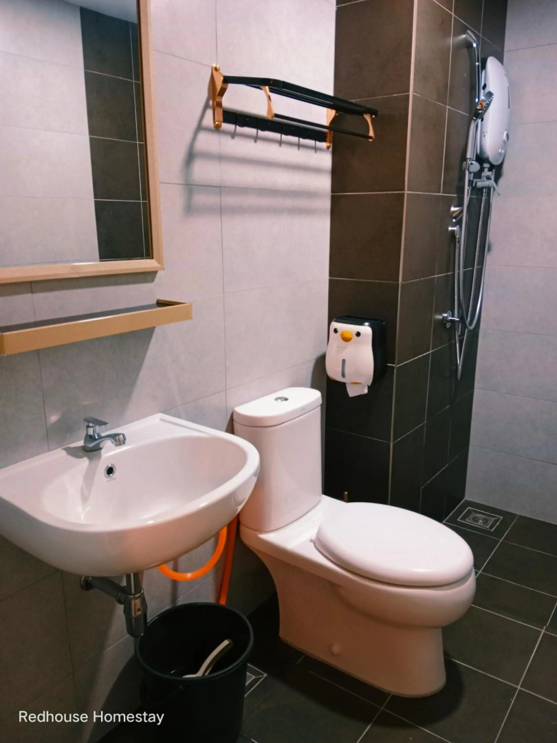 Comfortable18 3R2B 7pax Meritus Perai