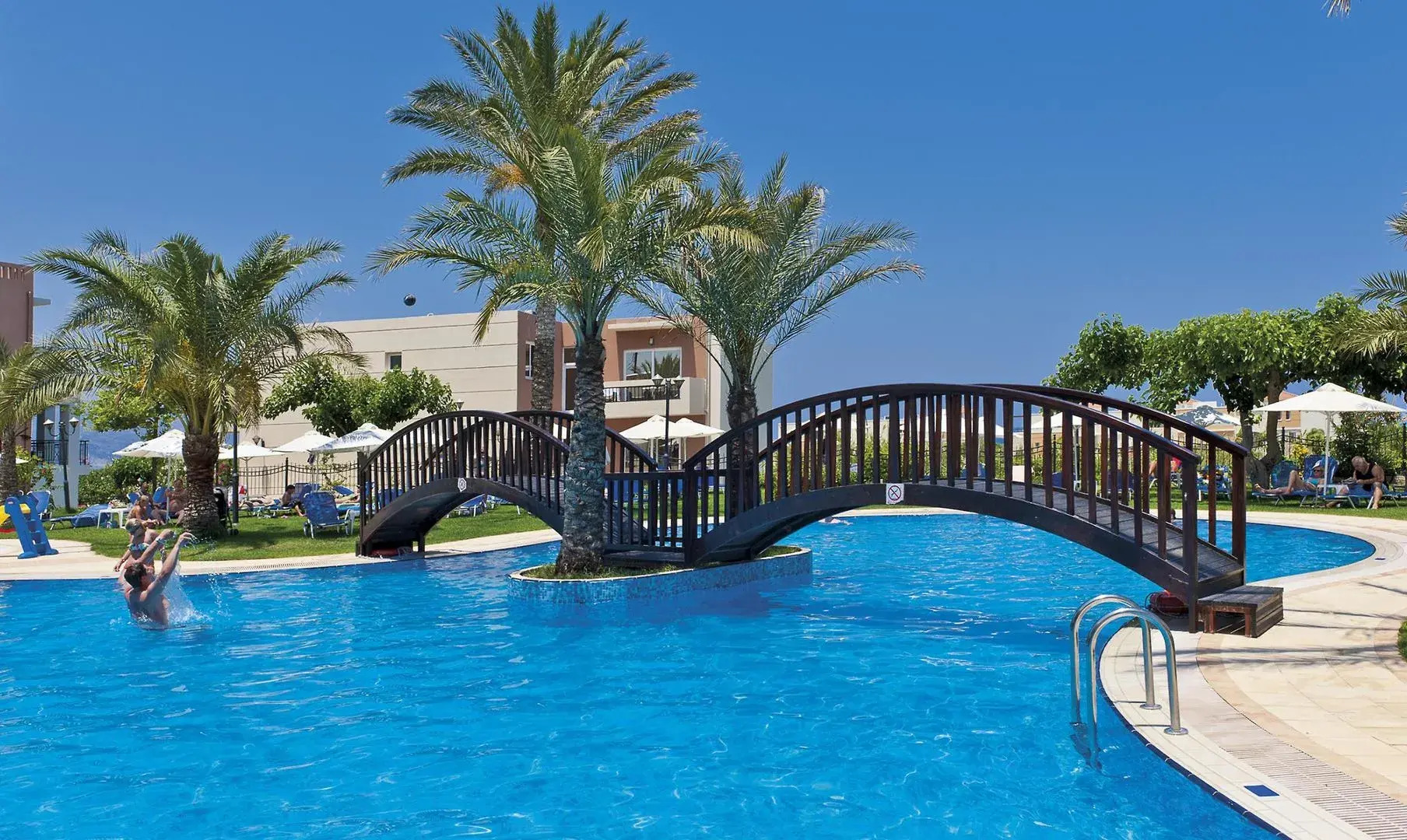 Selini Suites & Waterpark