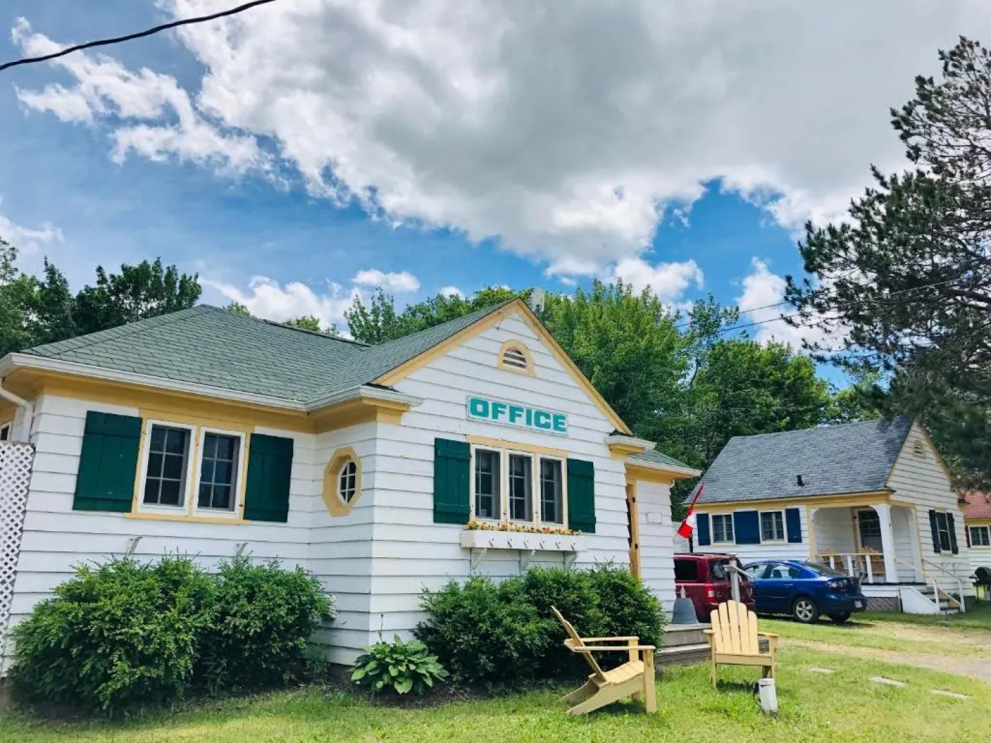 Green Gables Bungalow Court