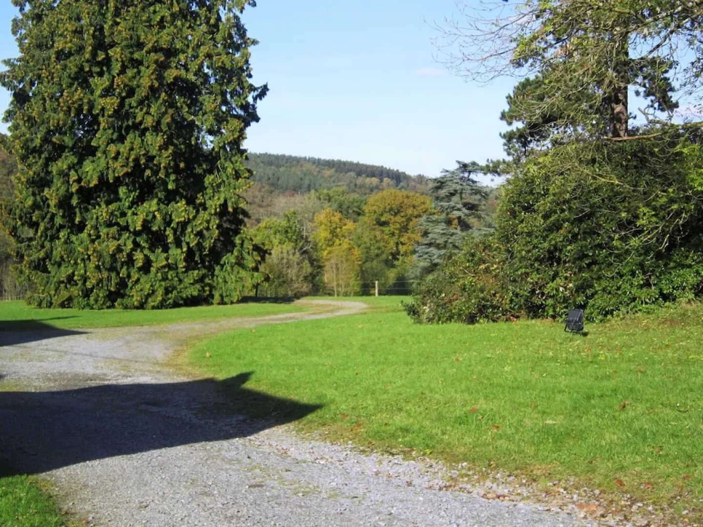 Castle Wing Situated in the Heart of a Quiet