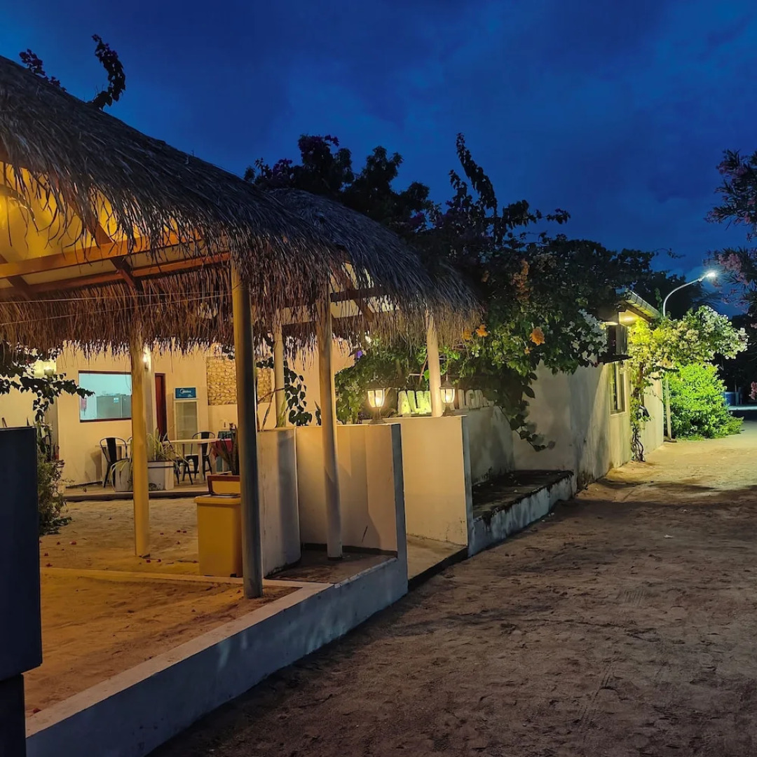 Отель Alkina Lodge