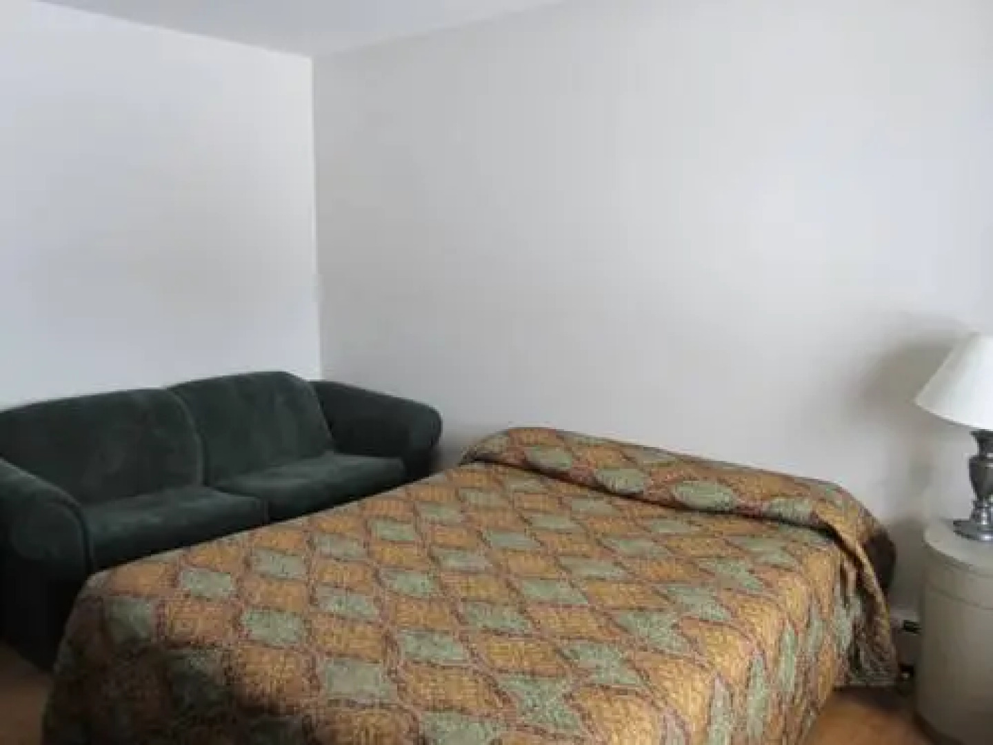 Kacee's Northern Suites