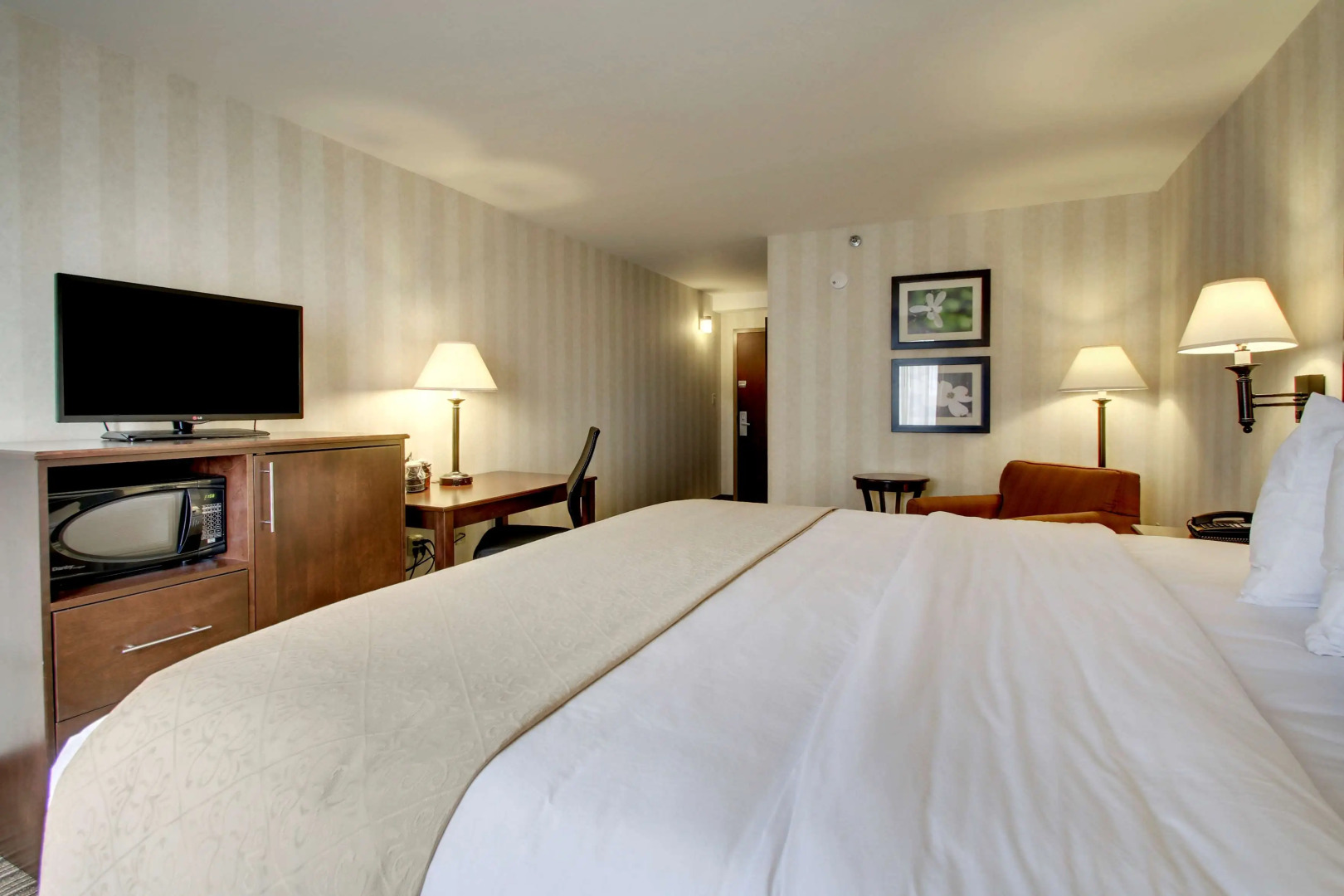 The Atrium Hotel on Third