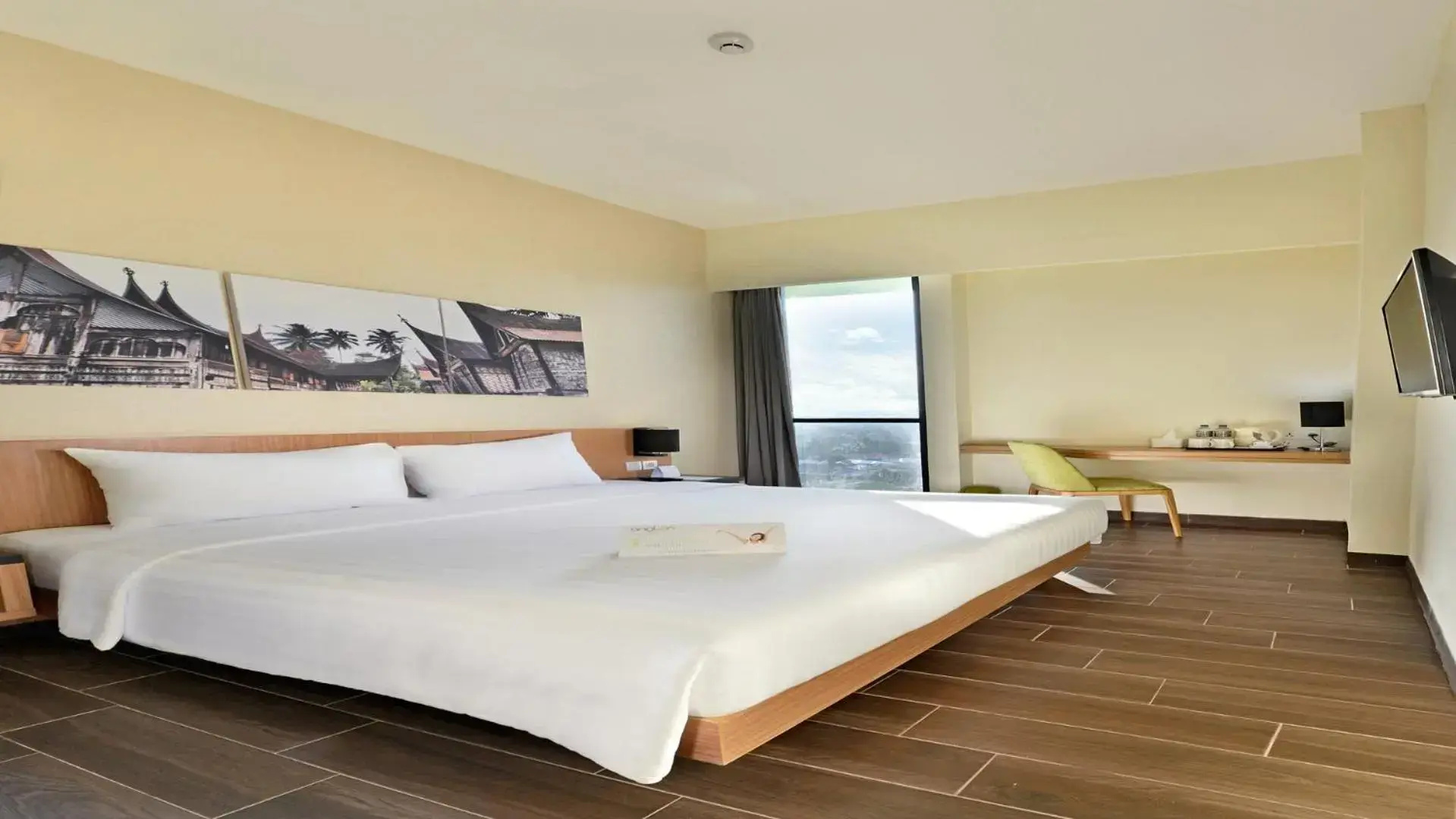 Whiz Prime Hotel Khatib Sulaiman Padang