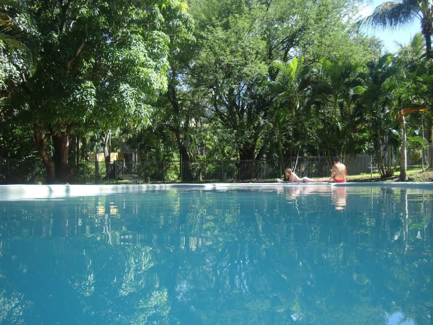 Base Backpackers Airlie Beach Resort