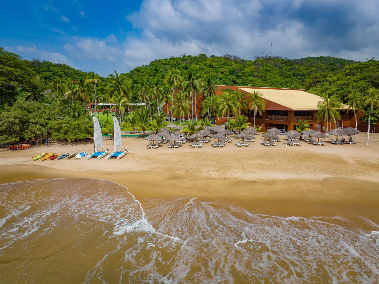 Las Brisas Huatulco – All Inclusive