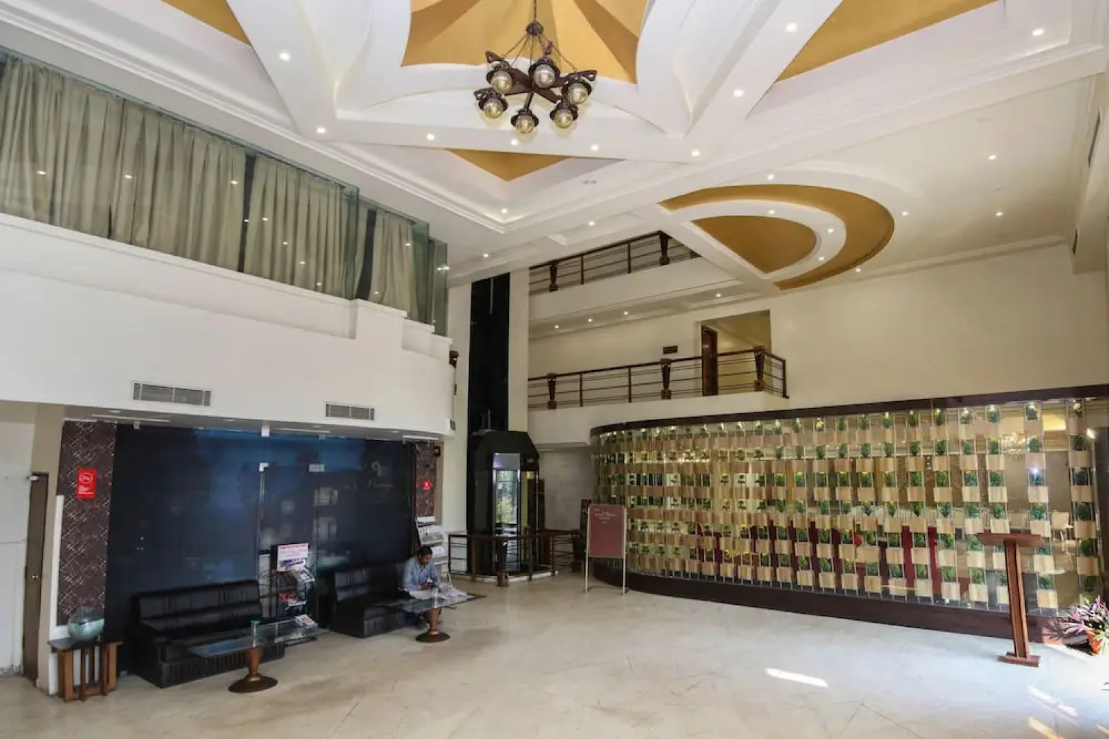 Oyo 10415 Hotel Prestige Princess