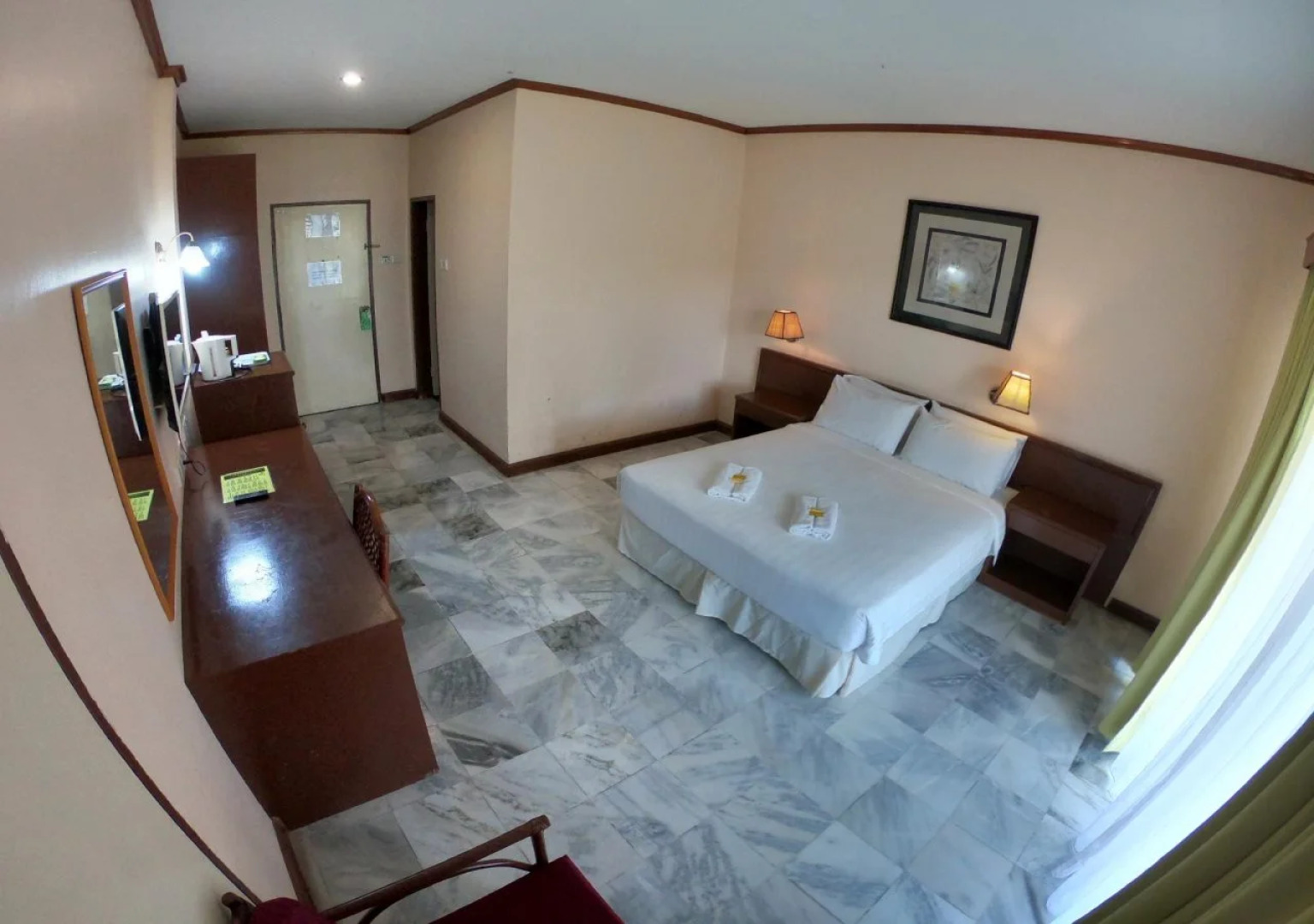 Borneo Paradise Beach Hotel