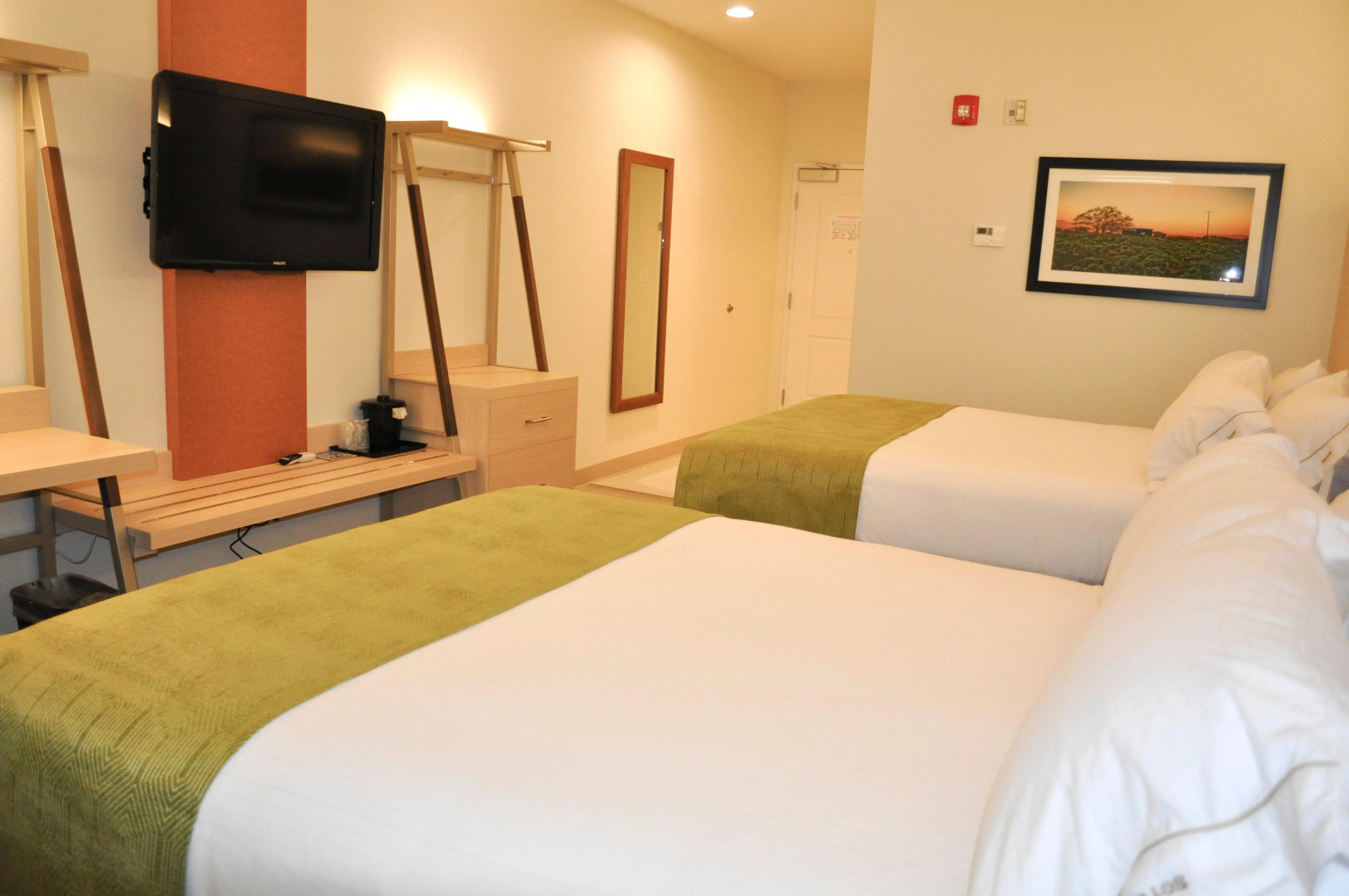 Holiday Inn Express & Suites Price