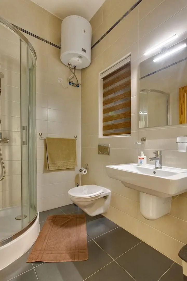 Luxury Apartment IN Fort Cambridge With Pool