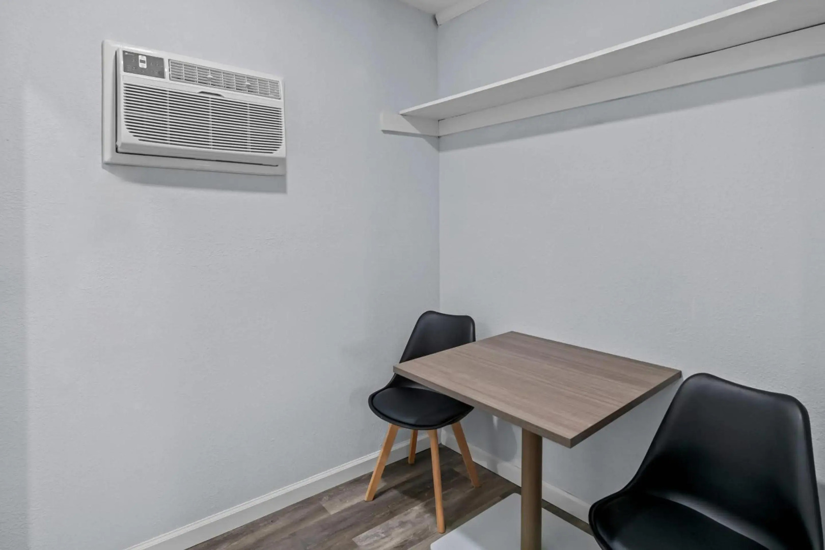 Suburban Studios Newport News – Hampton