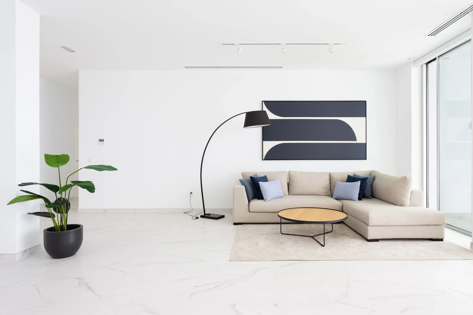 Crystal I Luxury Apartments