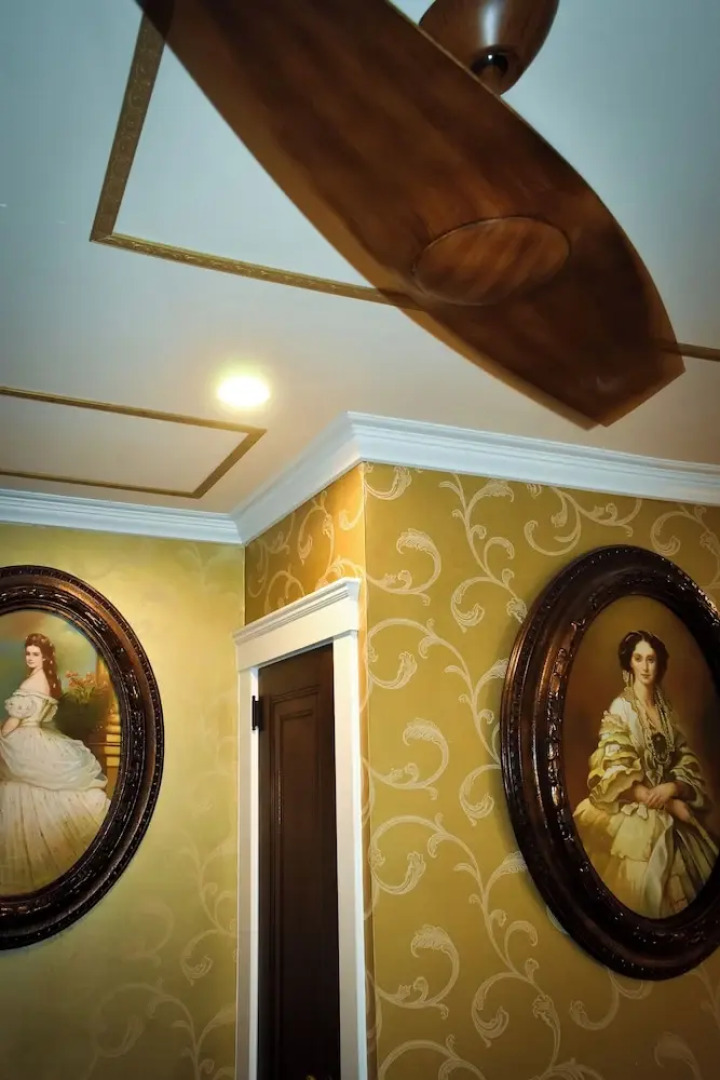 Chateau Connellsville