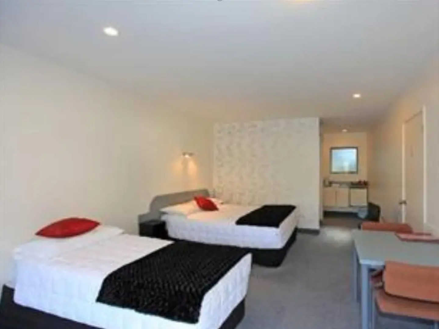 Kapiti Lindale Motel & Conference Centre