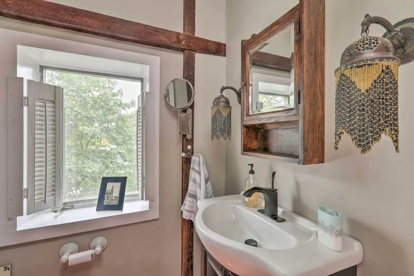 Historic Home in Lambertville: Walk to Bridge