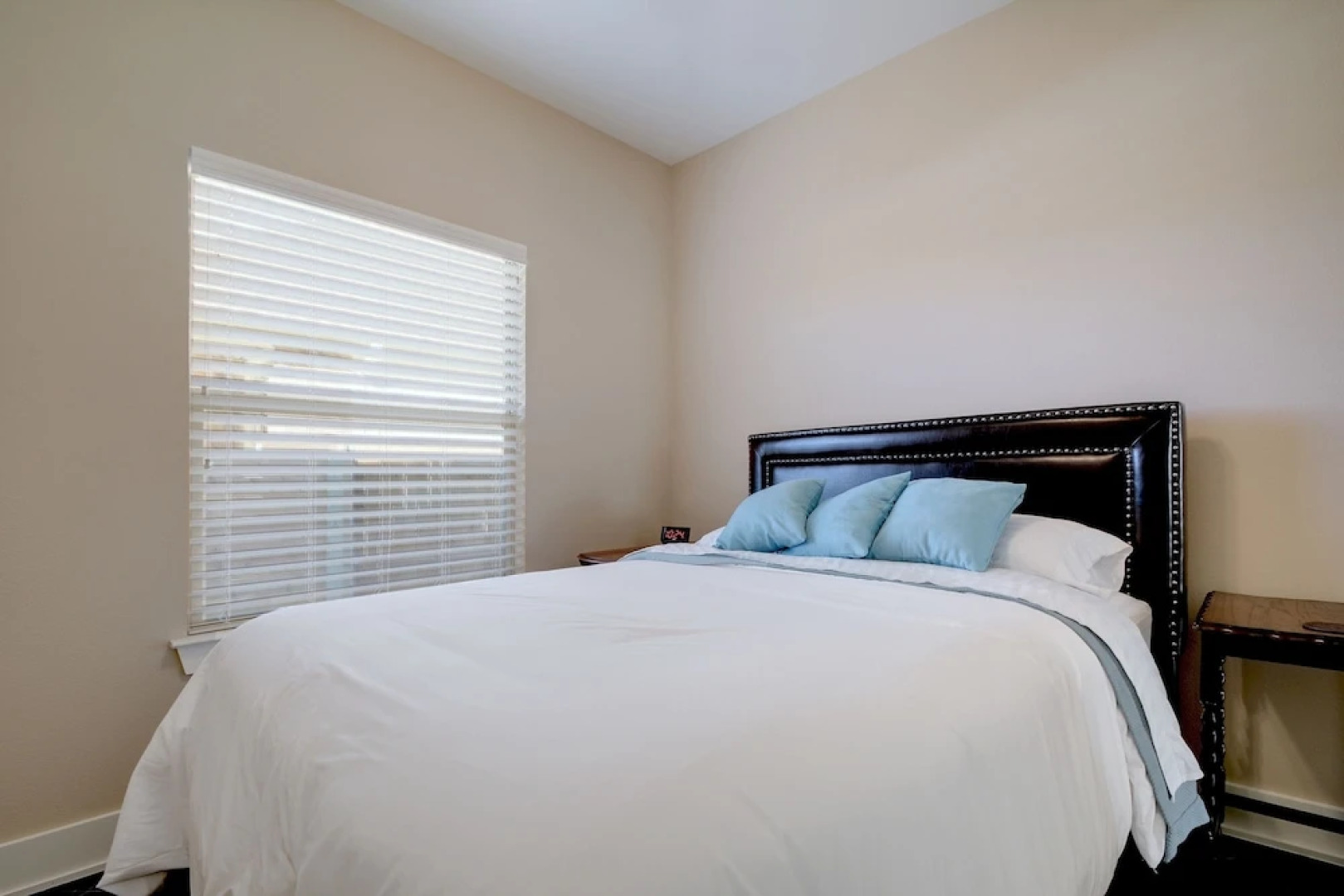 17514 Village Drive Home 4 Bedrooms 2 Bathrooms Home