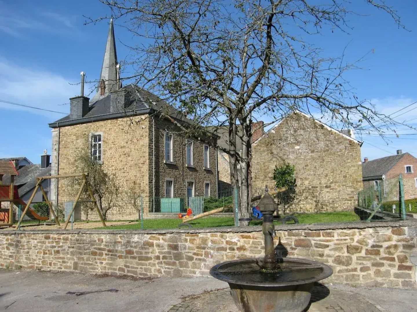 Forestside Escape for 15 Guests