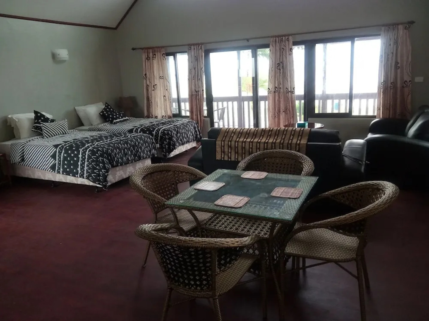 Shalini Garden Hotel & Apartment