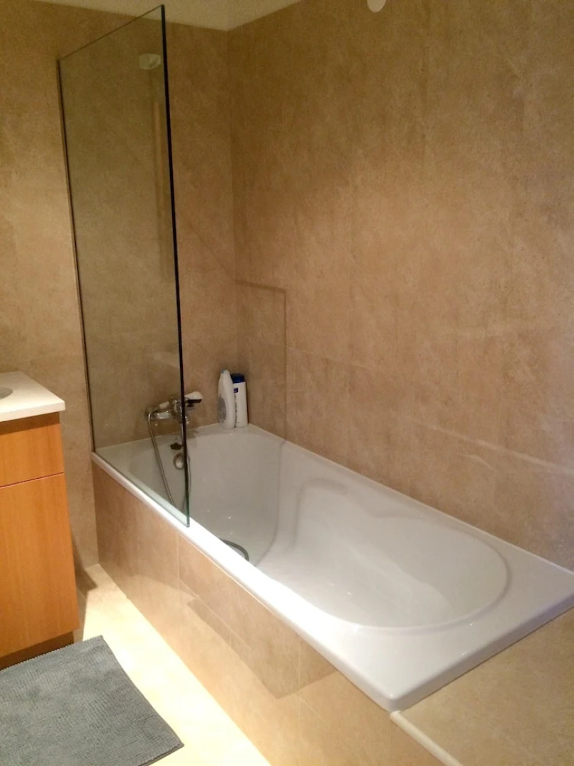 Studio in Esposende, With Wonderful Lake View, Pool Access, Enclosed G