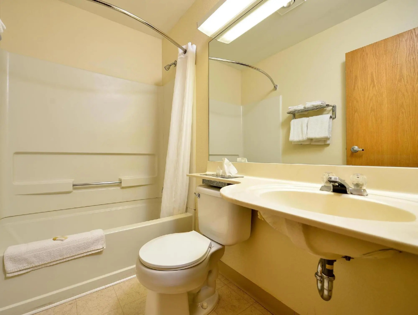 Americas Best Value Inn East Syracuse